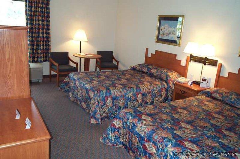 Hampton Inn Брукхейвен Номер фото